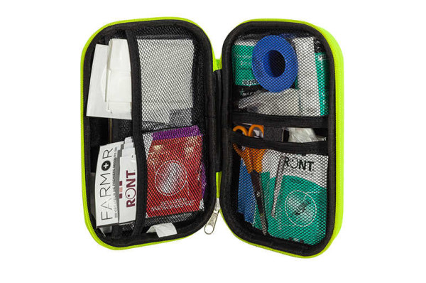 TROUSSE MULTIRISQUES  2 À 4 PERSONNES MULTIRISQUES Armoire a pharmacie