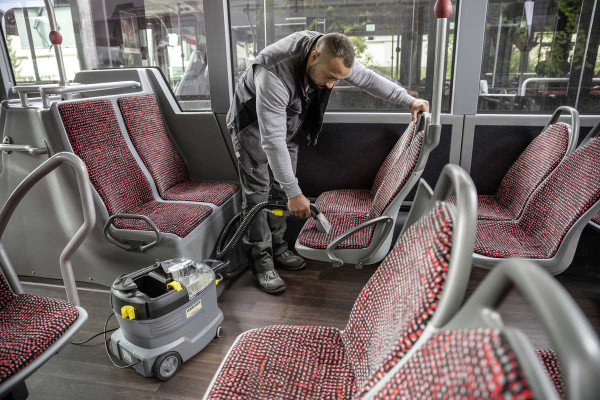 Nettoyeur Moquette Karcher Puzzi 8/1  en stock livraison gratuite Nettoyeur Moquette Classique
