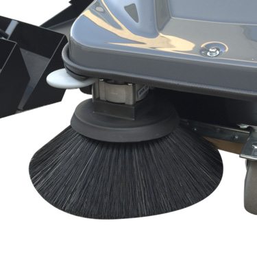 Balayeuse S620P – La référence haute performance pour l’entretien des terrains de padel Balayeuse électrique